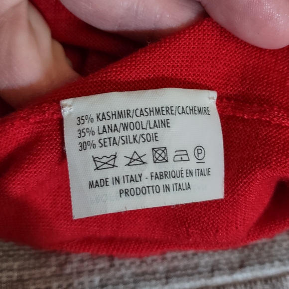 Alexander McQueen Red Cashmere and Silk Sweater Size Medium - Picture 6 of 7